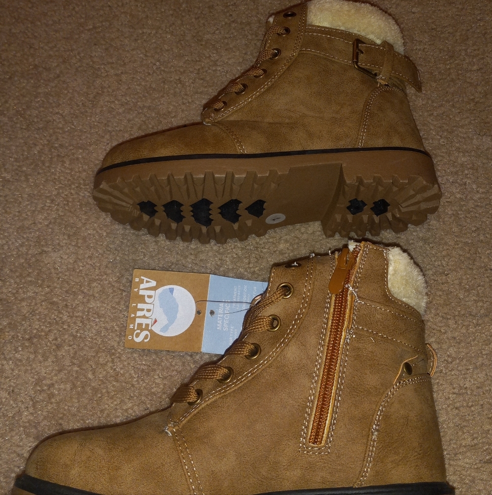 Girls Boots